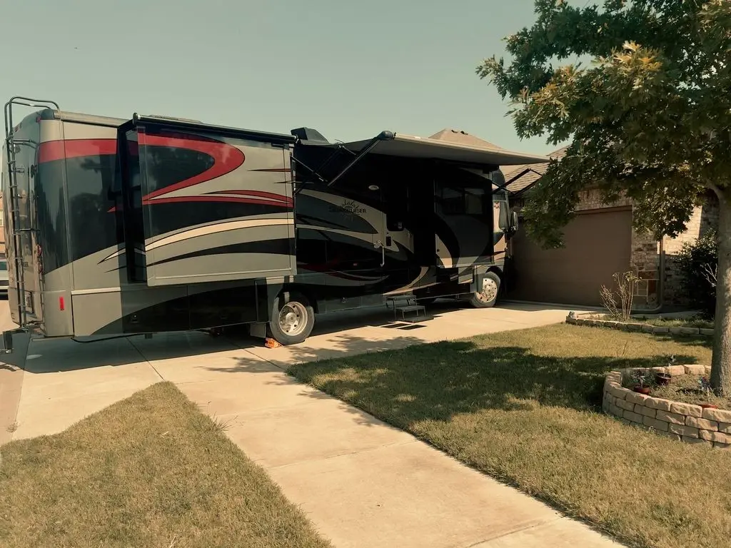 2011 Itasca Suncruiser Class A Motorhome