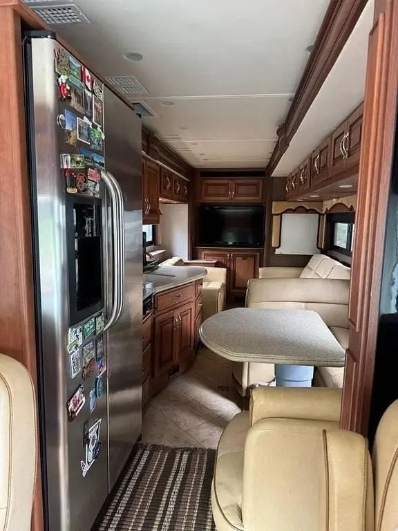 2012 Fleetwood Discovery Motorized Class A