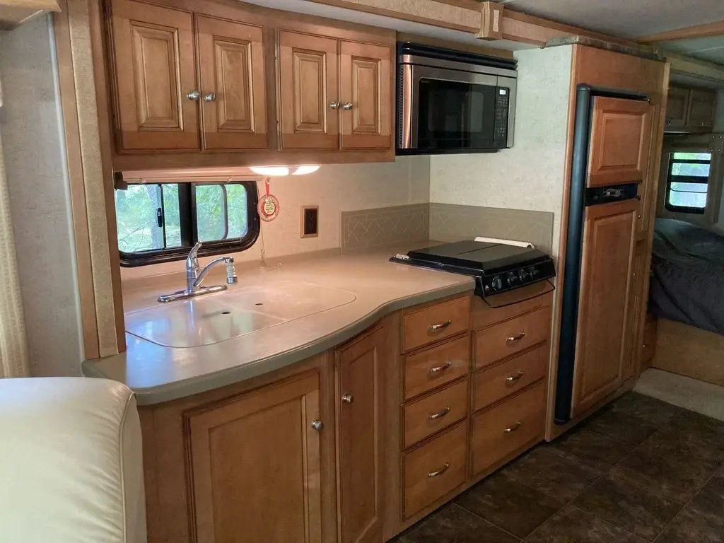 2013 Itasca Sunova Class A Motorhome