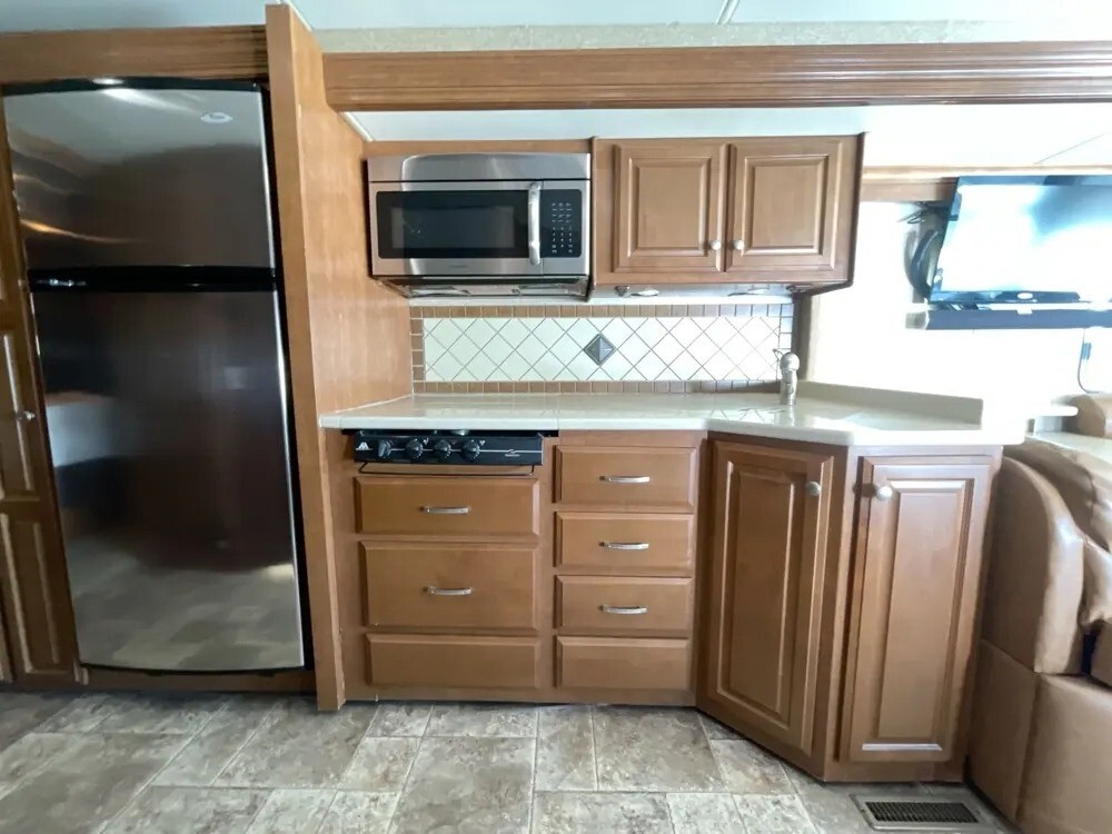 2013 Thor Motor Coach Palazzo Motorized Class A