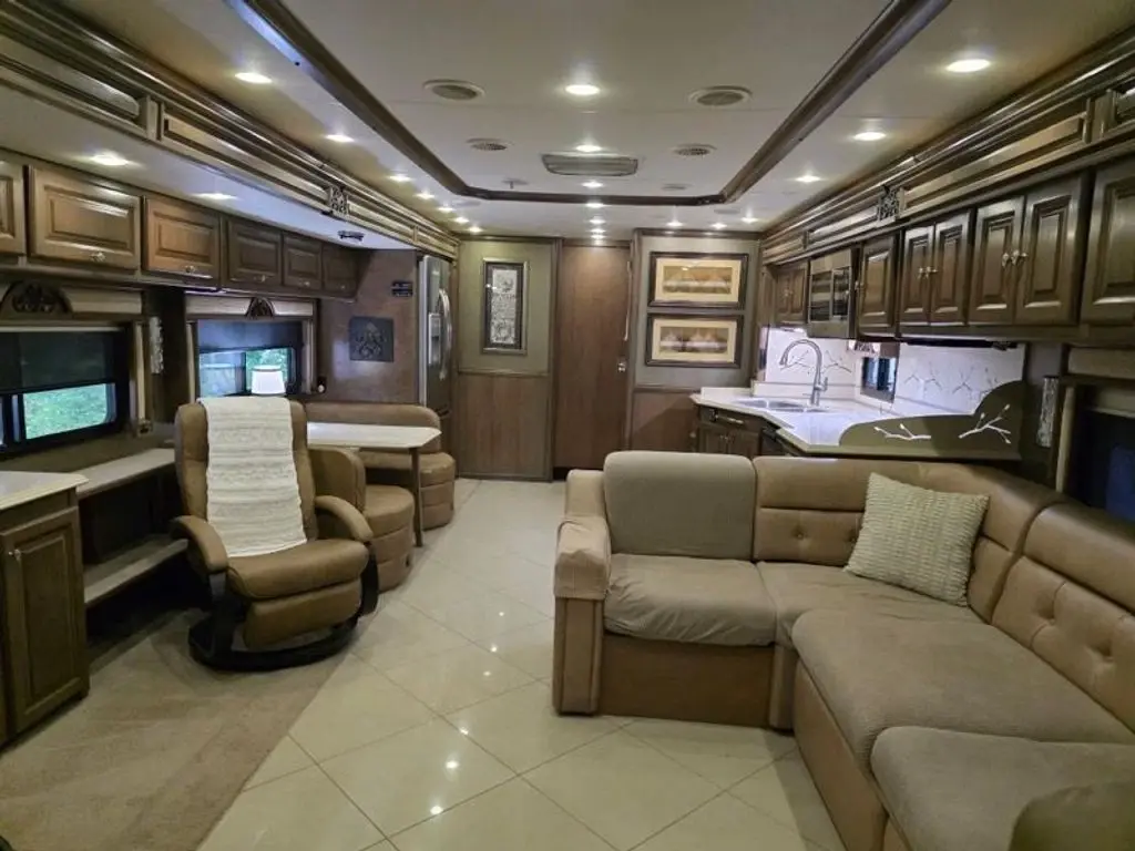 2013 Tiffin Motorhomes Phaeton Class A Motorhome