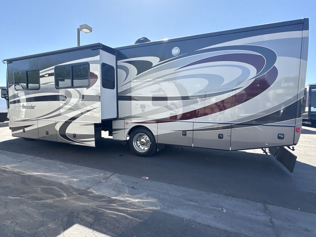 2014 Fleetwood Bounder