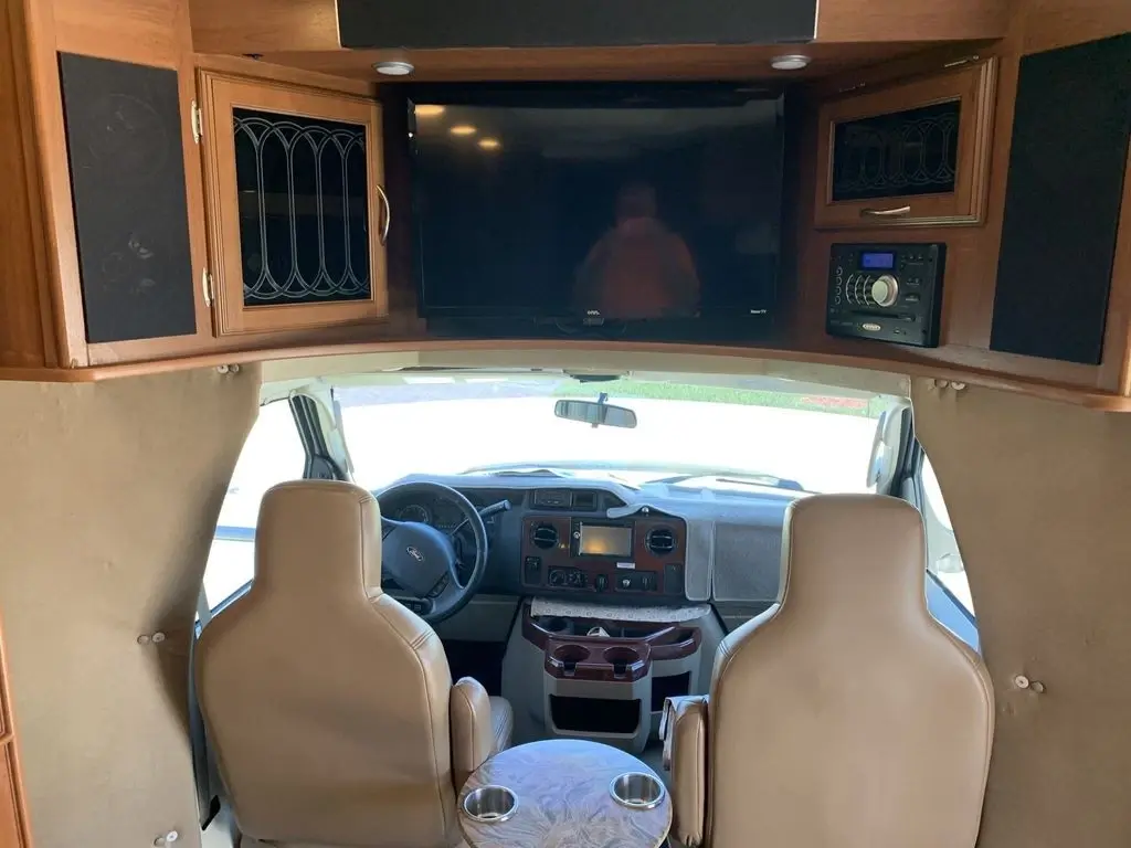 2015 Coachmen Concord Class C Motorhome