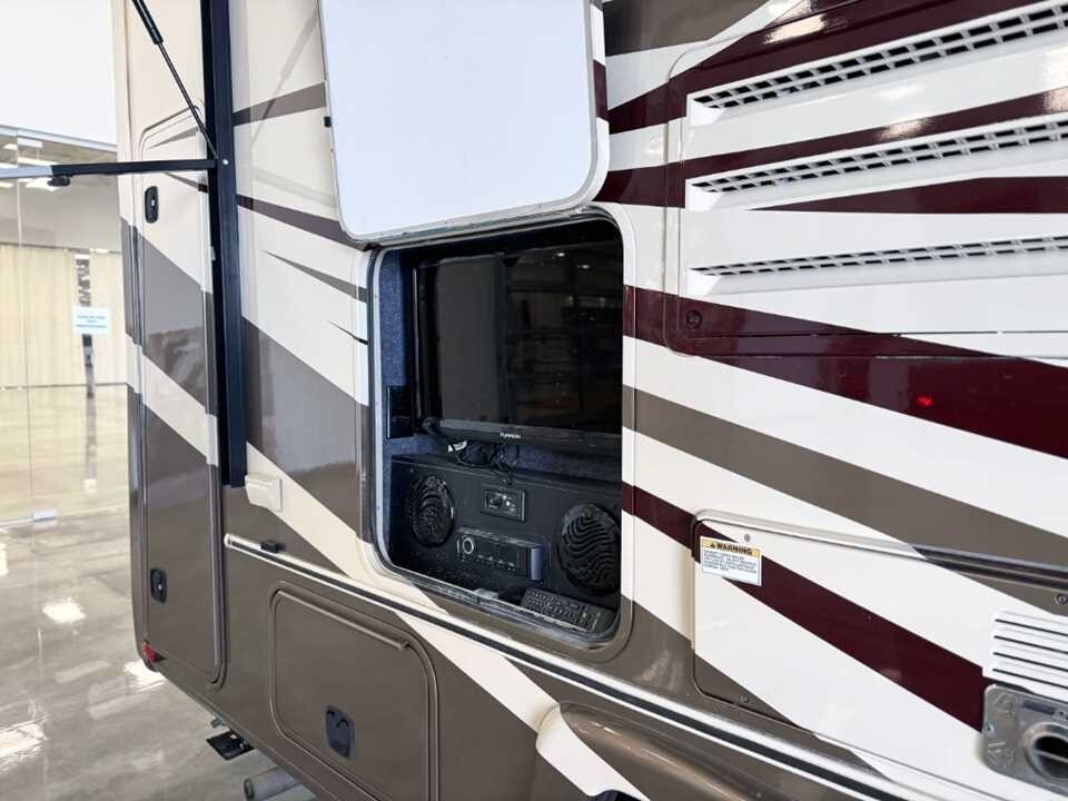 2015 WHITE COACHMEN PRISM