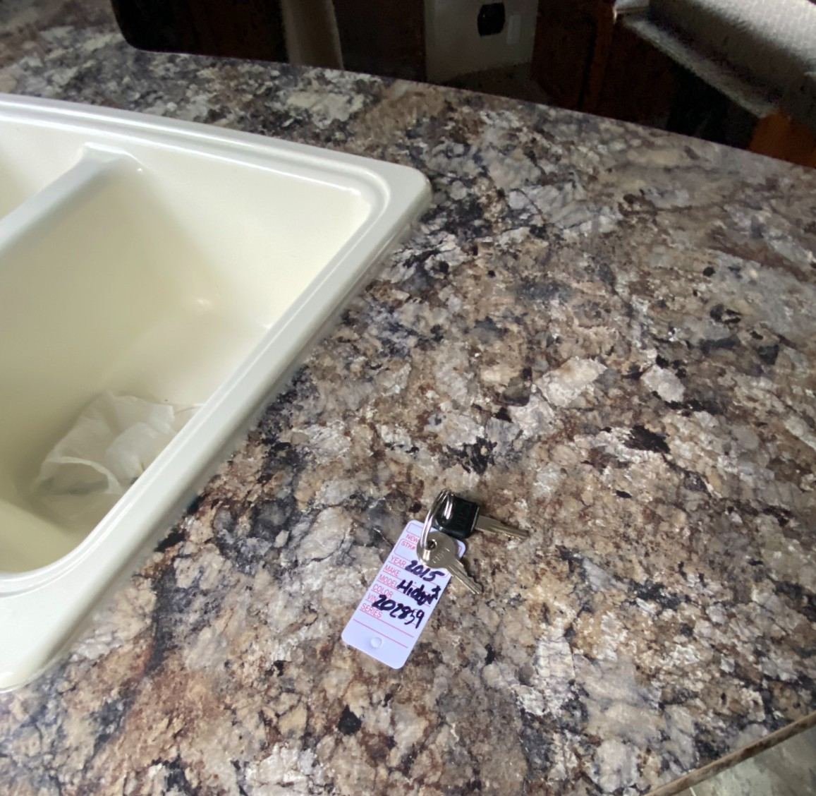 2015 Keystone Hideout 27 DBS Pull Behind