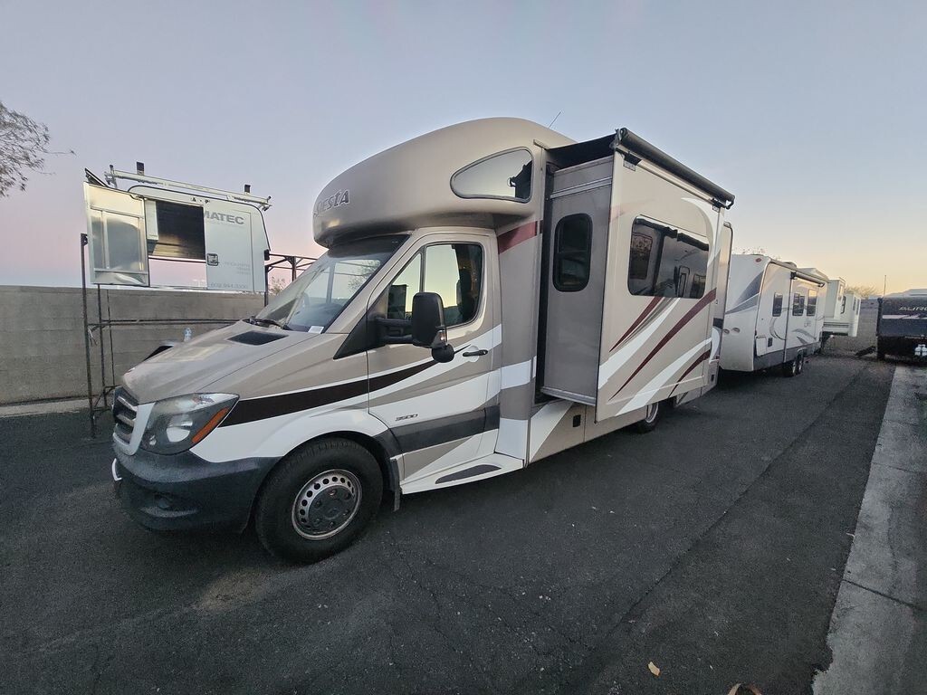 2015 Thor Motor Coach SIESTA