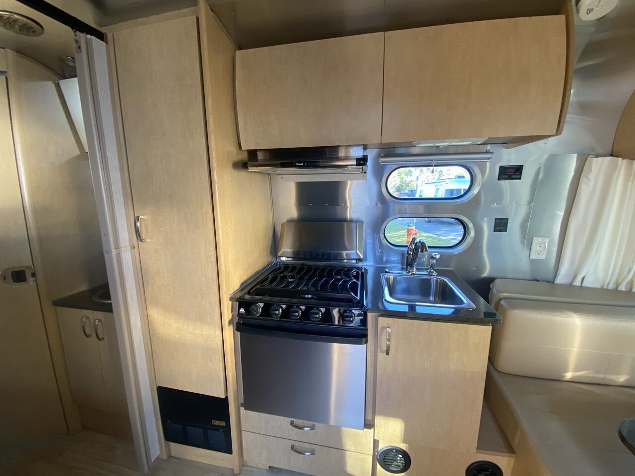 2016 Airstream Flying Cloud