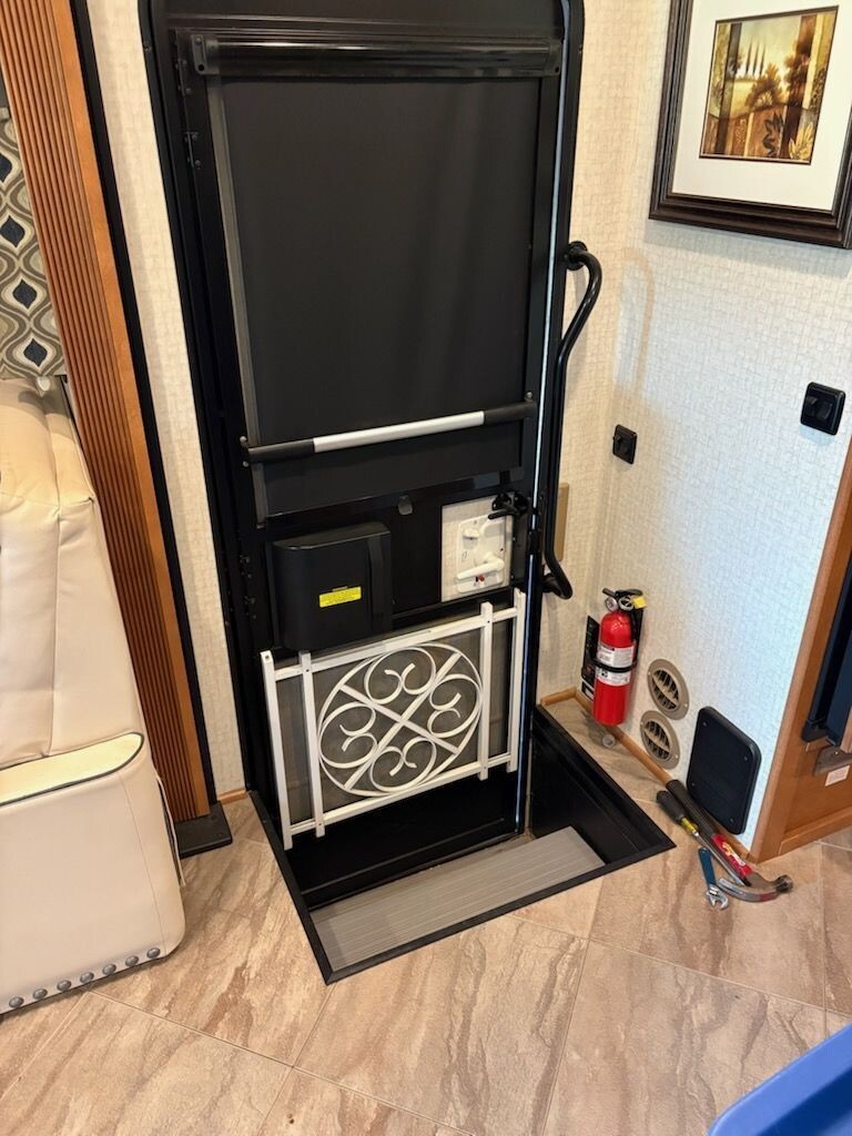 2016 Itasca Sunova Class A Motorhome