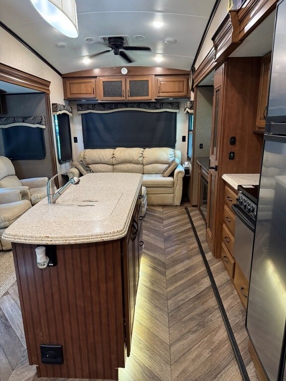 2016 Jayco North Point Fifth Wheel