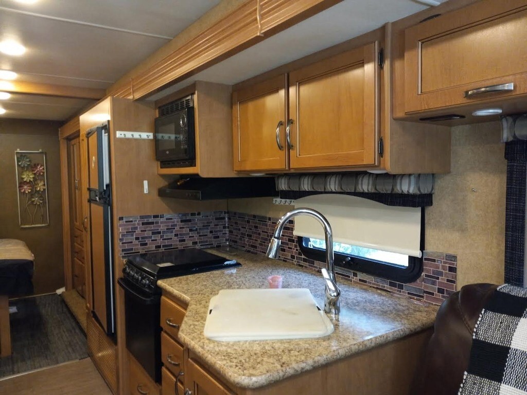 2016 Thor Motor Coach A.C.E. Motorized Class A