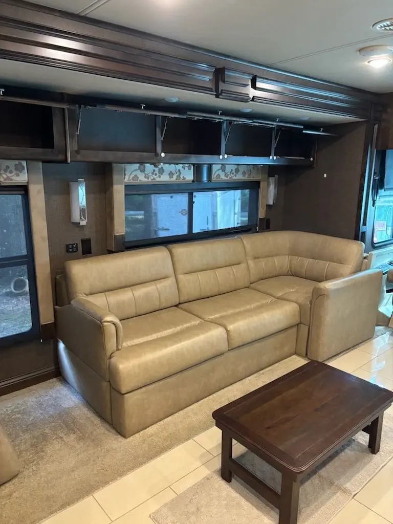 2016 Tiffin Motorhomes Allegro Red Class A Motorhome
