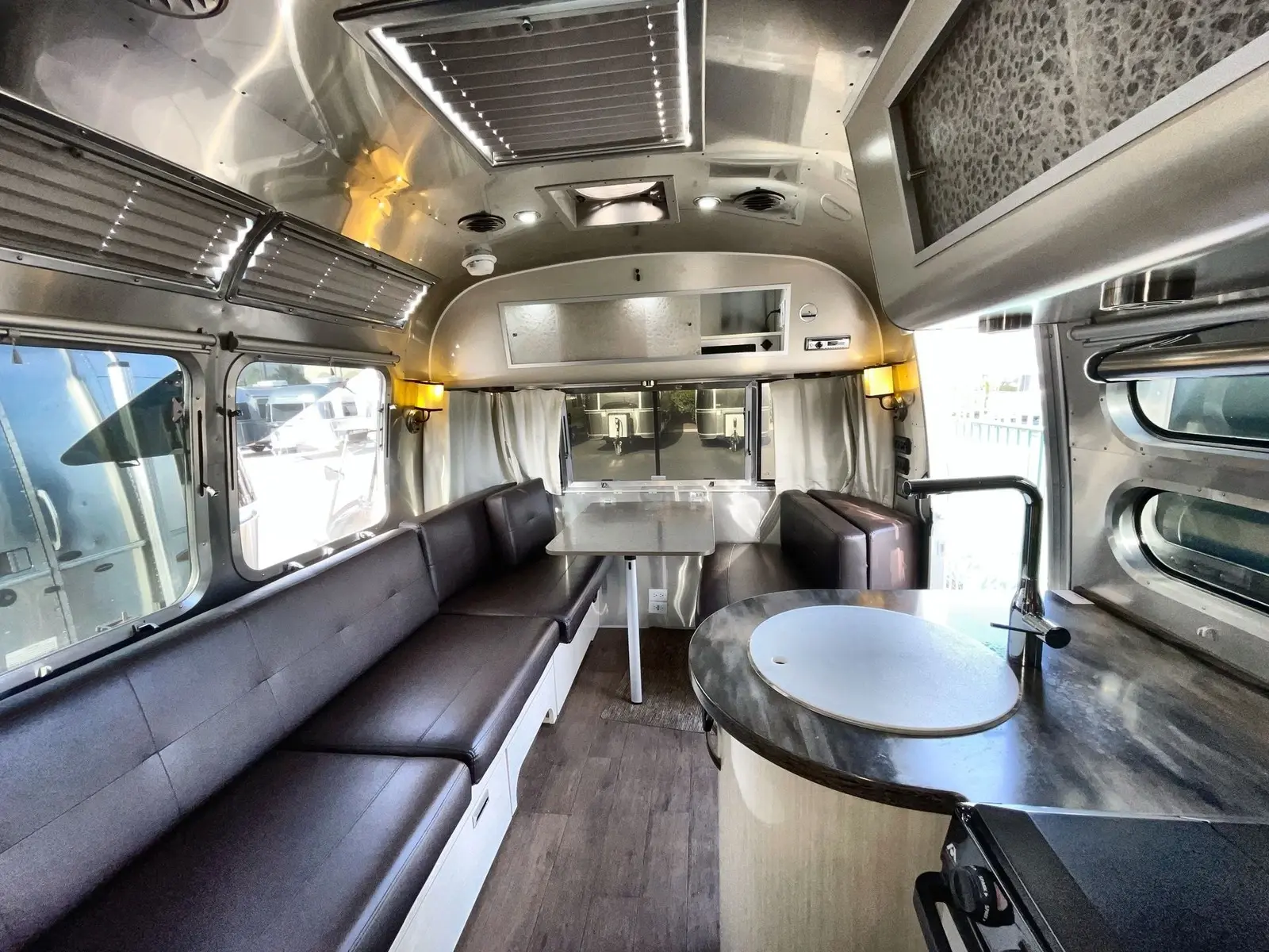 2017 Airstream International Serenity