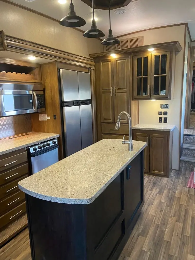 2017 Coachmen Brookstone Fifth Wheel
