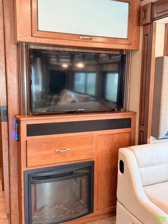 2017 Fleetwood Bounder Motorized Class A