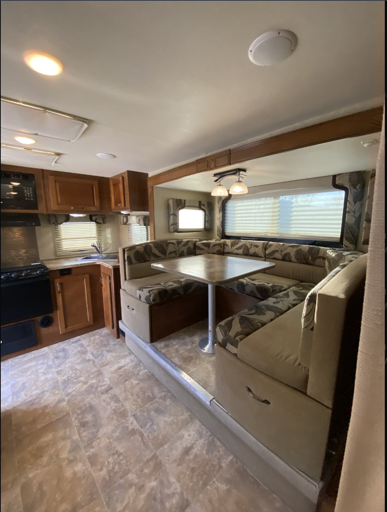 2017 Lance Travel Trailer Travel Trailer