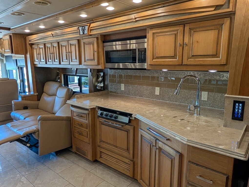 2017 Tiffin Motorhomes Phaeton Motorized Class A