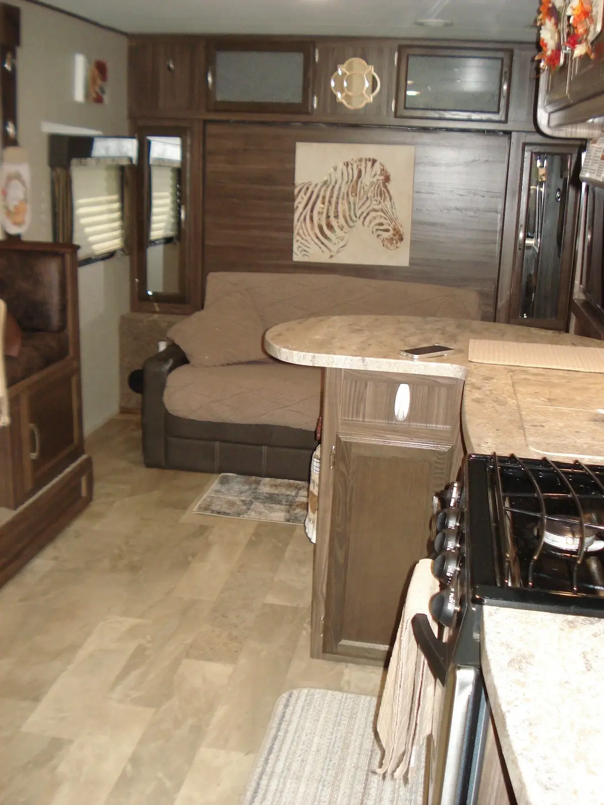 2018 Coachmen Apex Apex Ultra Lite Travel Trailer