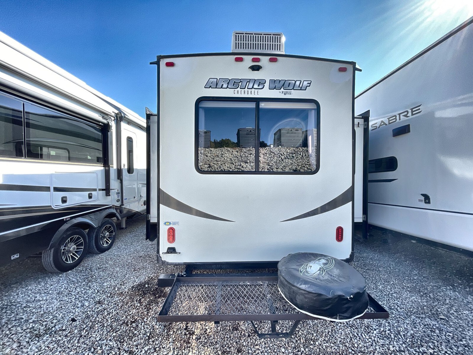 2018 Forest River Cherokee Arctic Wolf