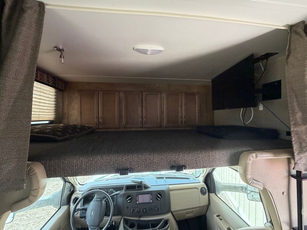 2018 Gulf Stream Conquest Class C Motorhome