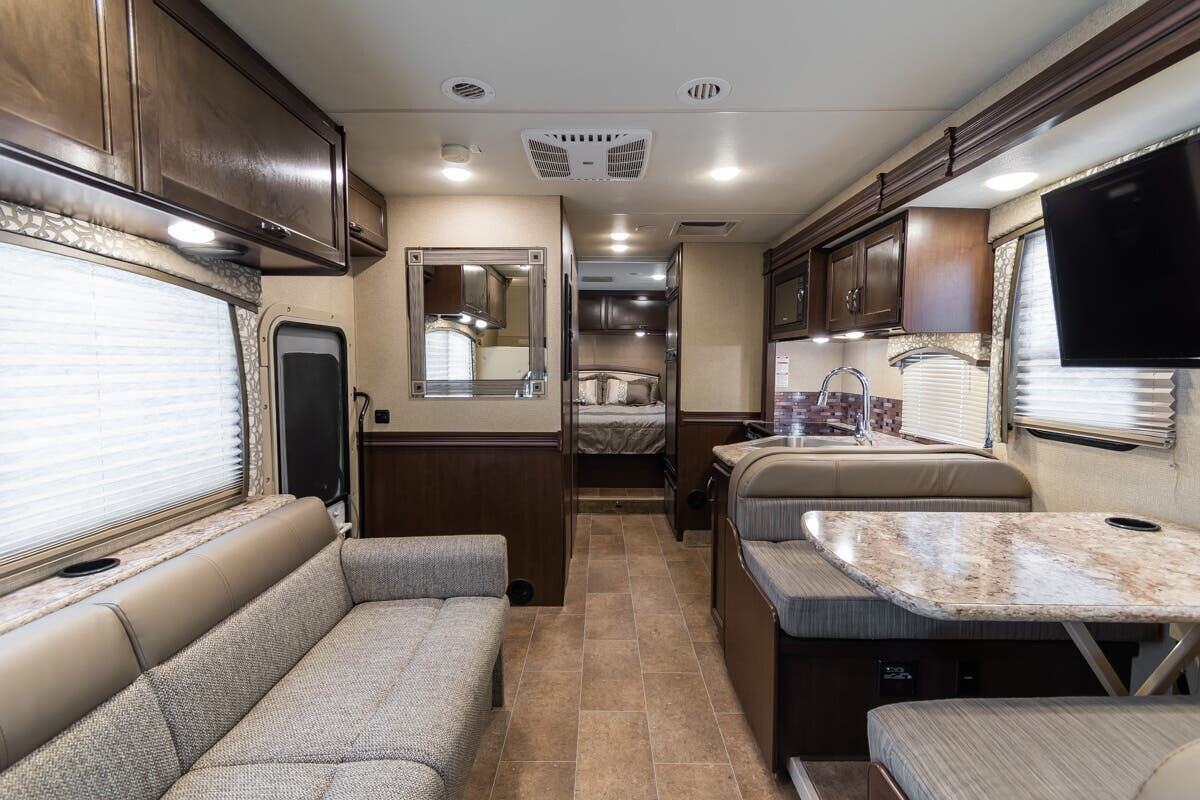 2018 Thor Motor Coach Chateau