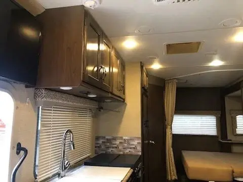 2018 Thor Motor Coach Freedom Elite Motorized Class C