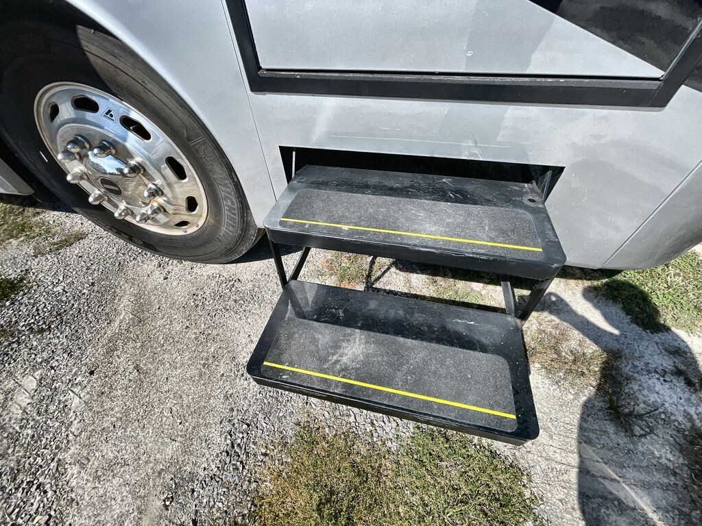 2019 Fleetwood Pace Arrow LXE