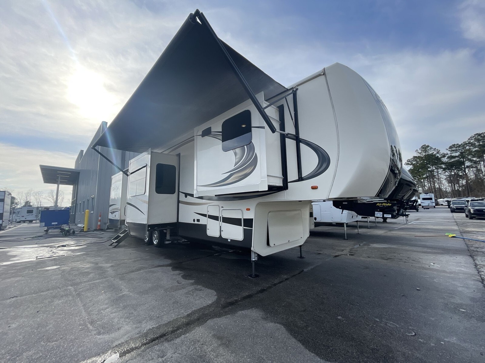 2019 Forest River Cedar Creek Champagne