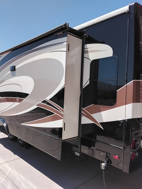 2019 Heartland Landmark 365 Fifth Wheel