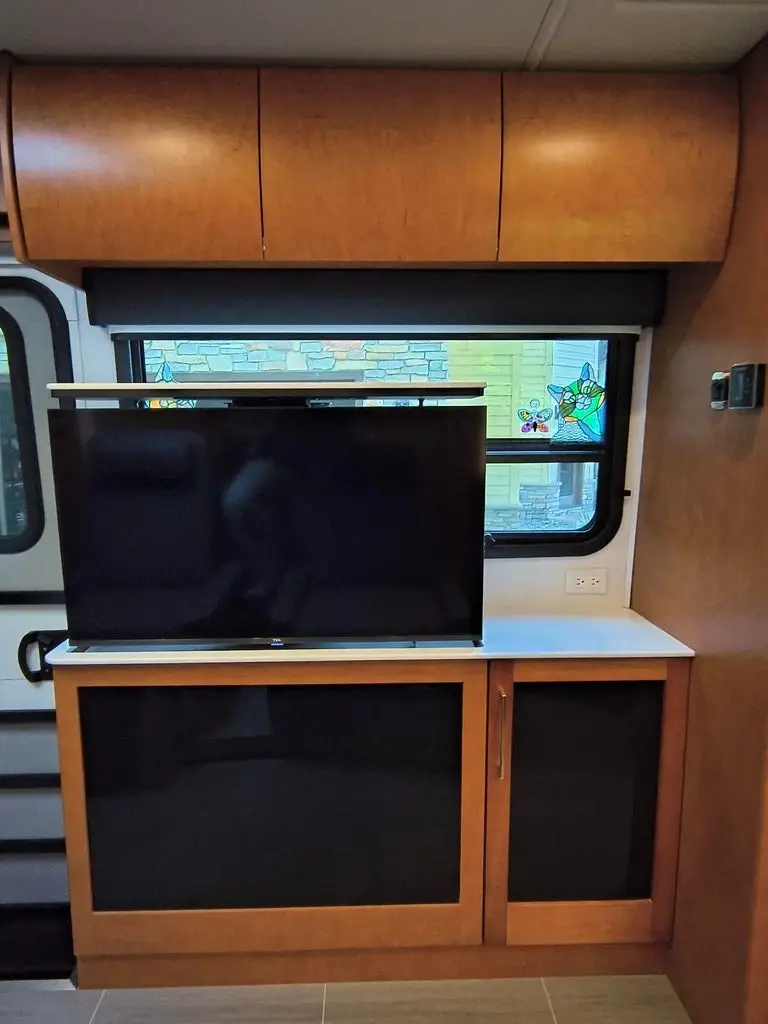 2019 Leisure Travel Van Unity Class C Motorhome