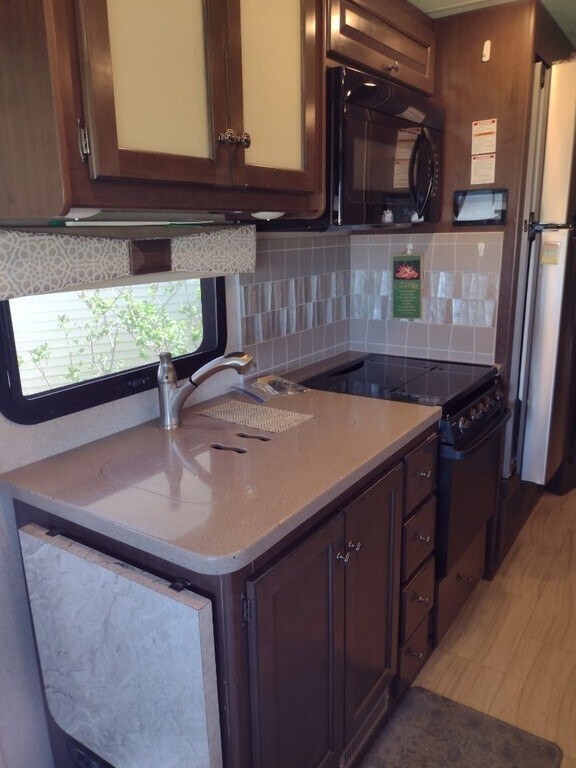 2019 Thor Motor Coach Windsport Motorized Class A