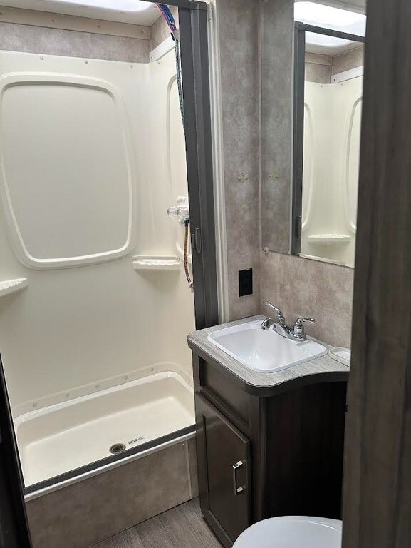 2019 Winnebago Minnie Winnie Motorized Class C