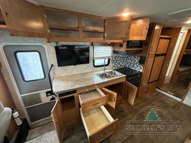 2019 Winnebago Minnie Winnie Motorized Class C