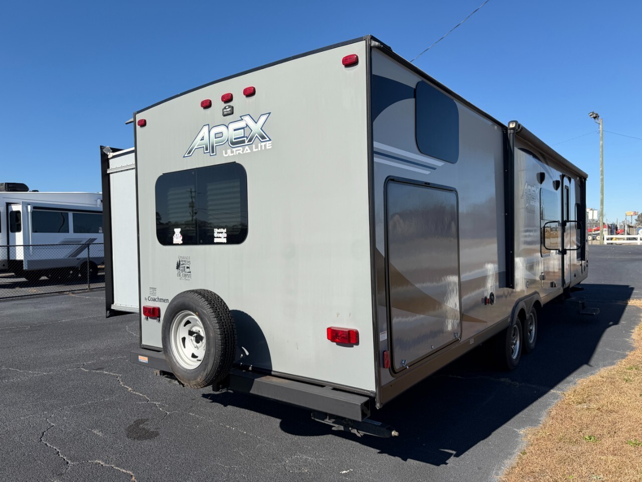 2020 Coachmen APEX ULTRA-LITE