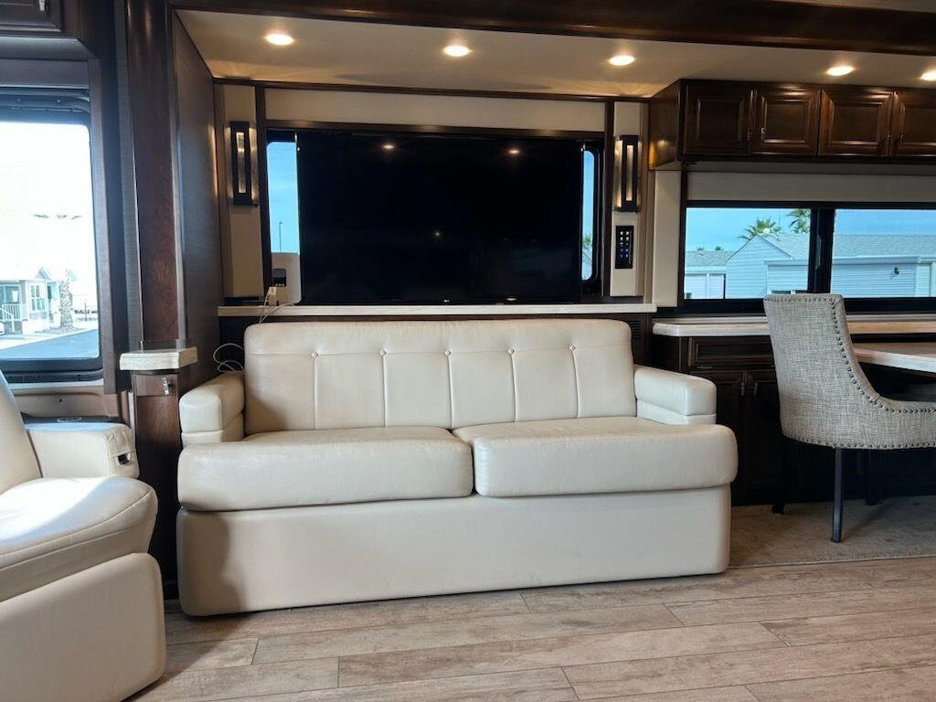 2020 Tiffin Motorhomes Allegro Bus Class A Motorhome