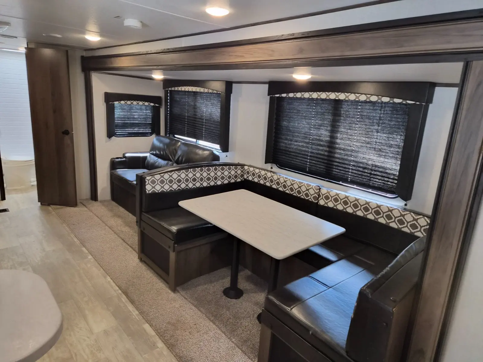 2021 Forest River Avenger LT 17FQS Travel Trailer