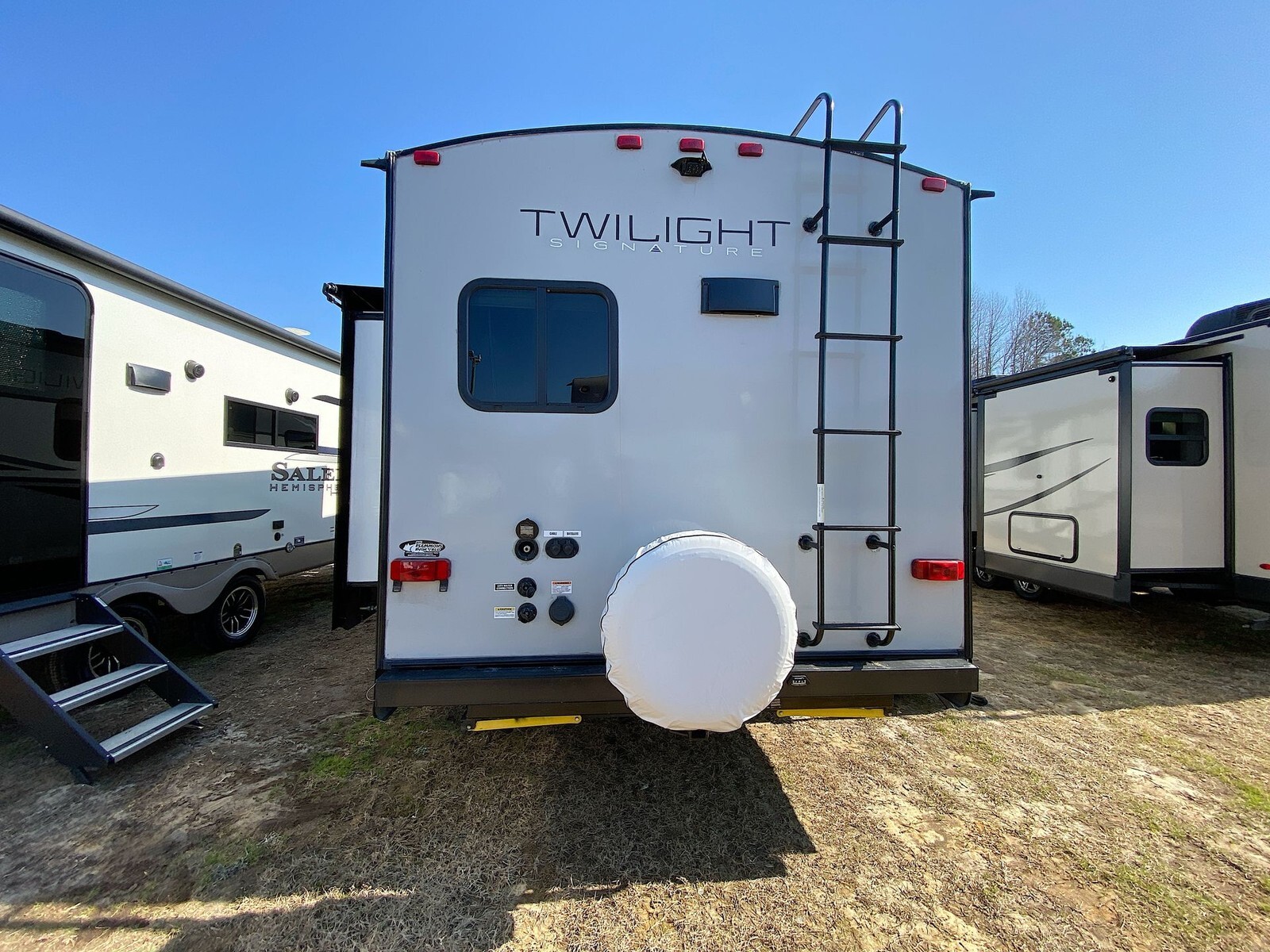 2021 Cruiser RV Twilight Signature