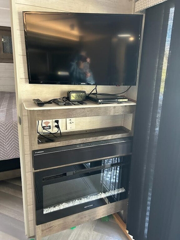 2021 Forest River Wildwood Travel Trailer