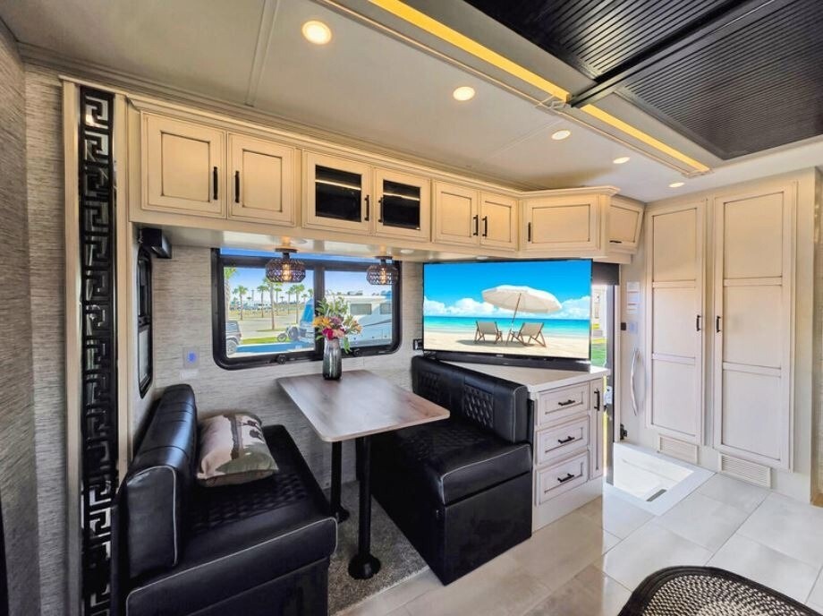 2021 Newmar Superstar Motorized Class C