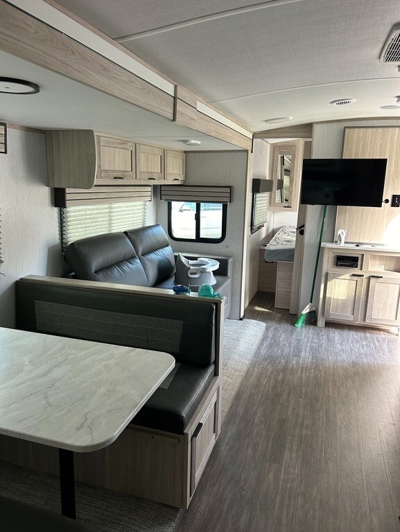 2022 Cruiser RV Shadow Cruiser Travel Trailer