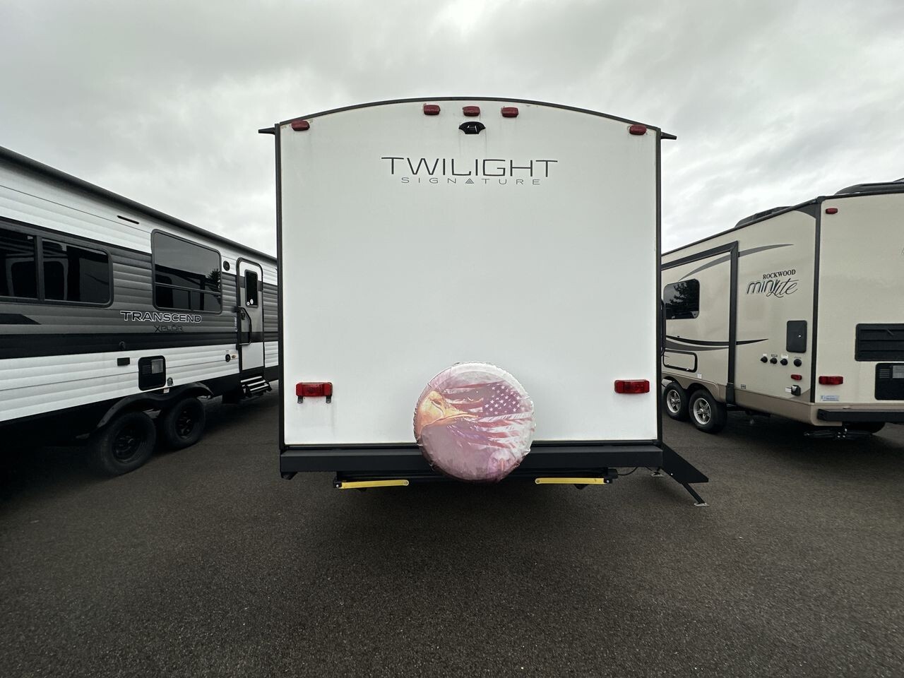 2022 Cruiser RV Twilight Signature