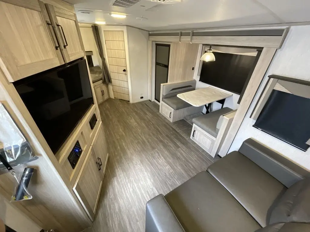 2022 Cruiser RV Twilight Signature