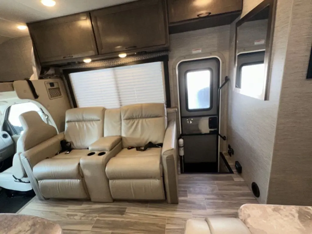 2022 Thor Motor Coach Four Winds