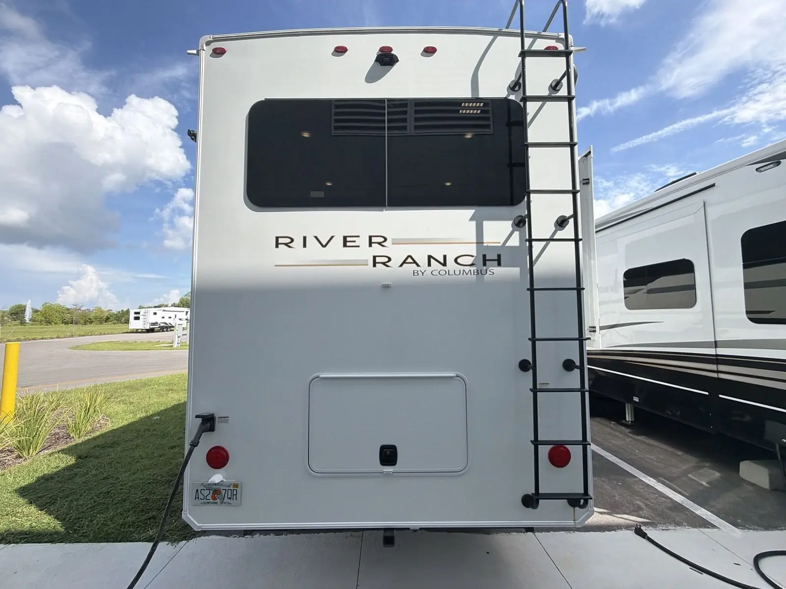 2023 Palomino RIVER RANCH