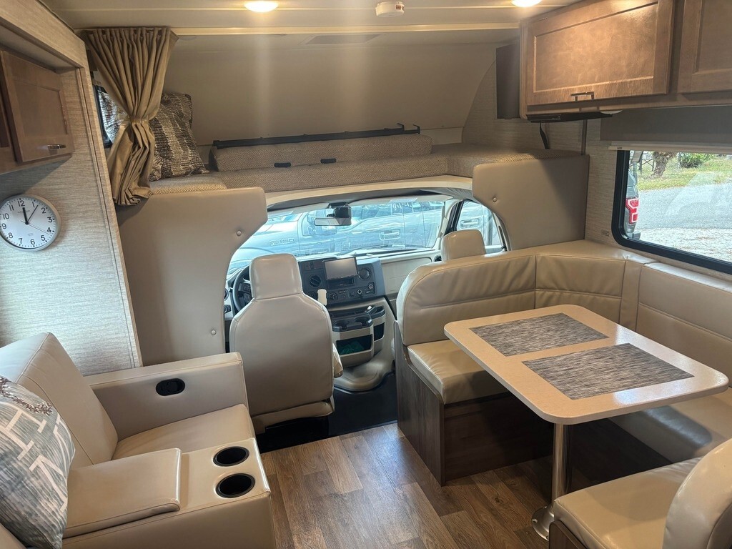 2023 Winnebago Minnie Winnie Motorized Class C