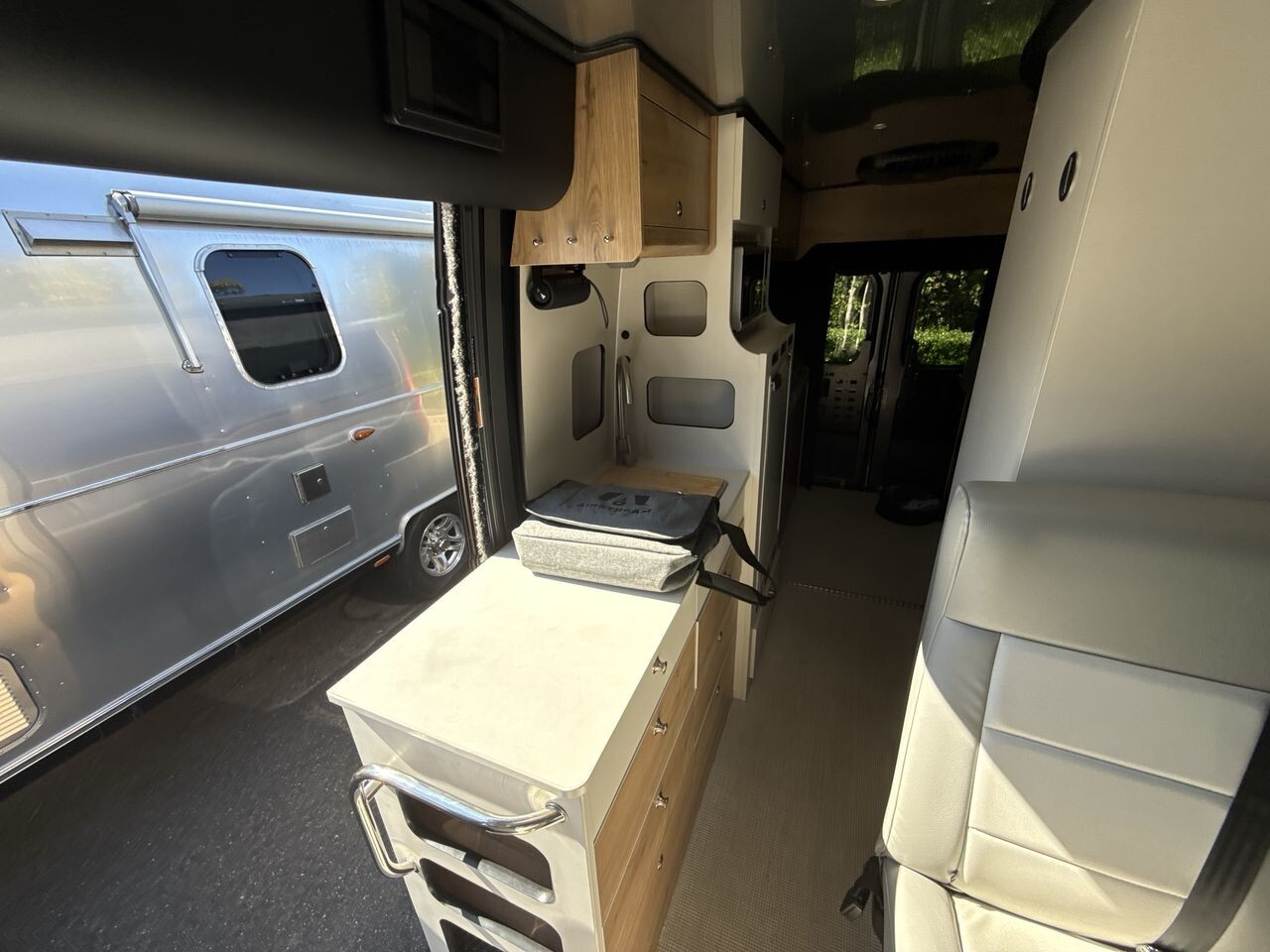 2024 Airstream Rangeline