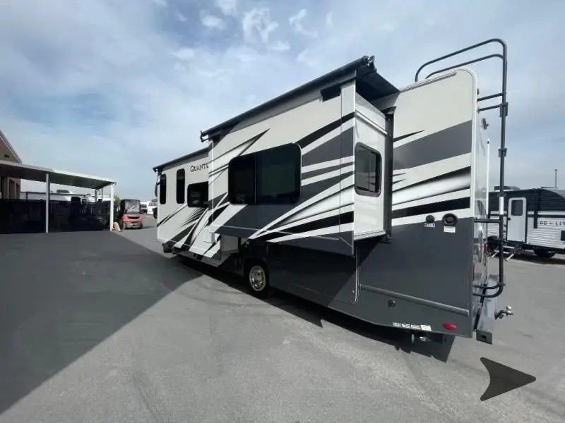 2024 Thor Motor Coach Quantum Motorized Class C