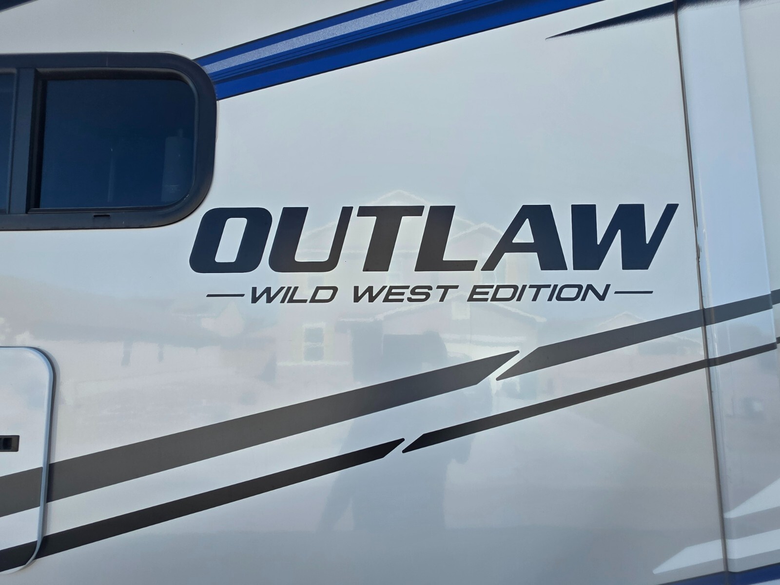 2024 Thor OUTLAW Toy Hauler