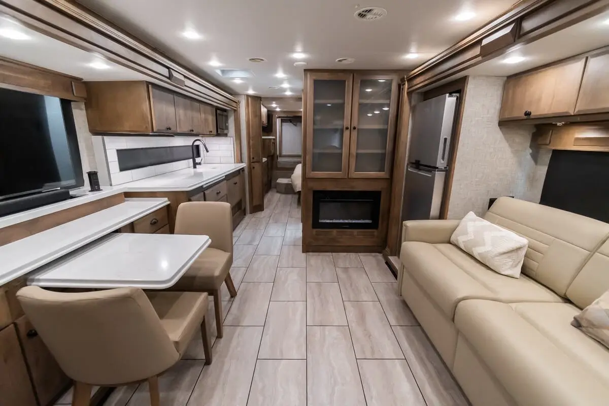 2024 Tiffin Motorhomes Allegro Breeze