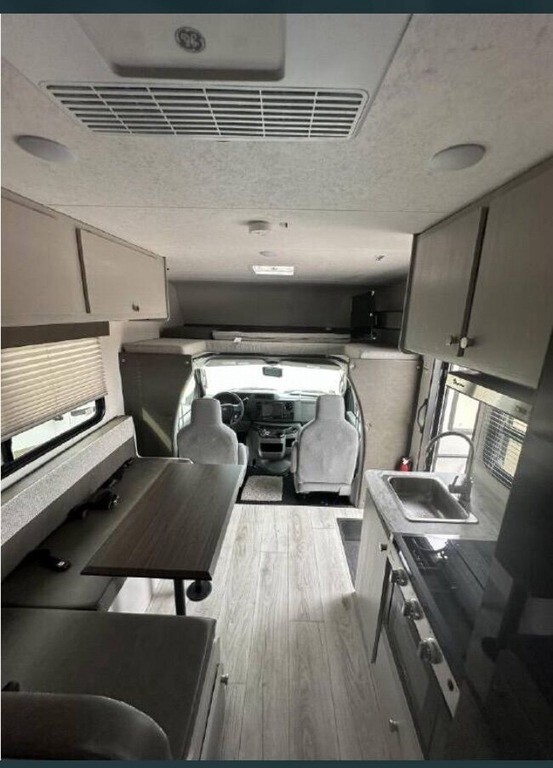 2025 Coachmen Freelander Motorized Class C
