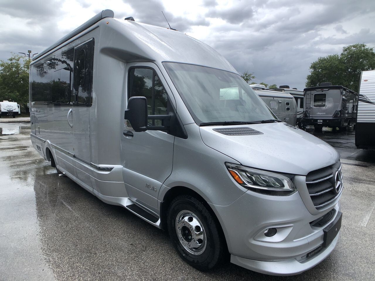 2026 Airstream Atlas